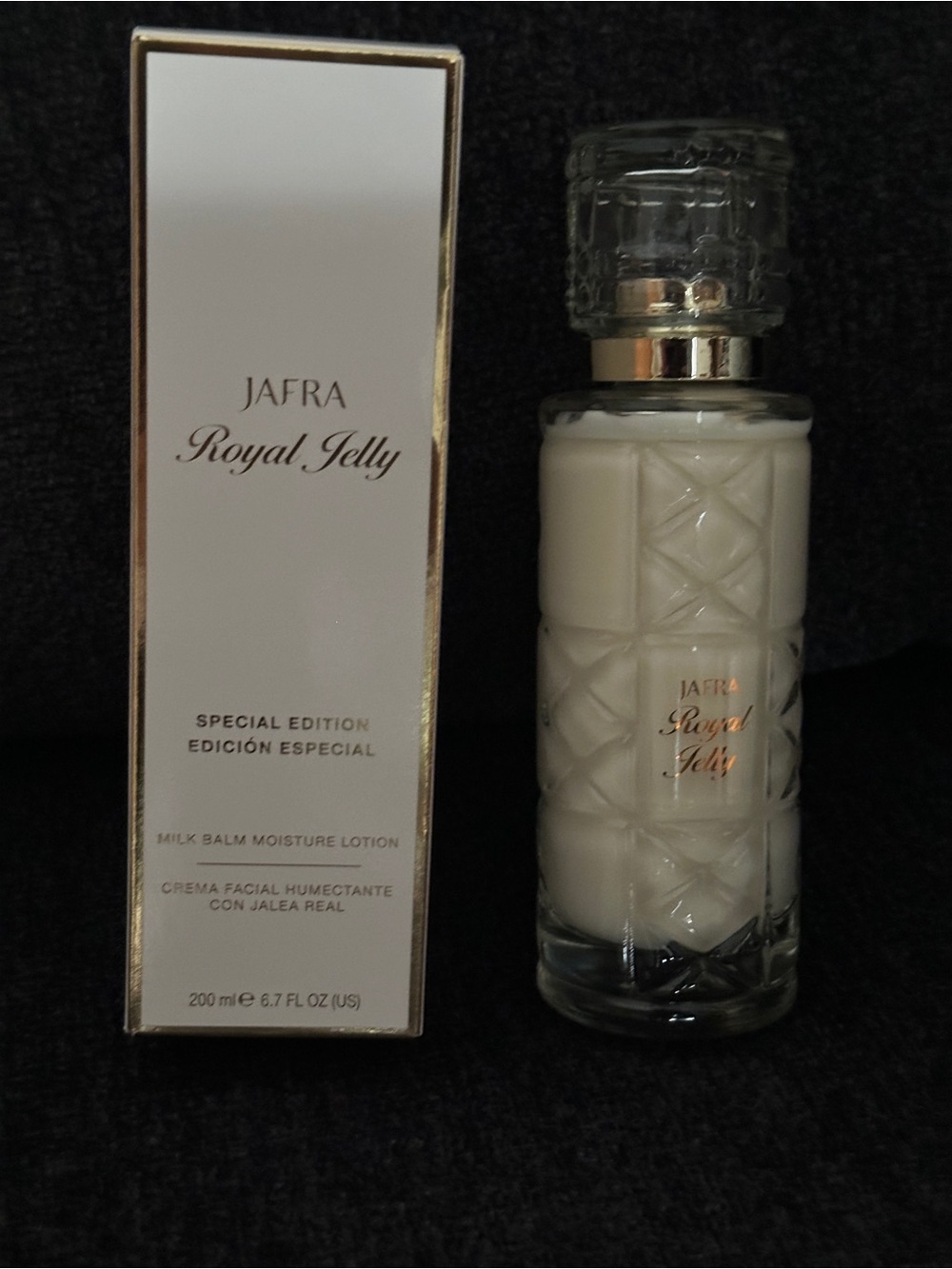 JAFRA Royal Jelly Milk Balm Moisture Lotion - White & Gold Accents